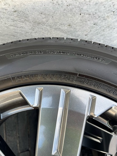 新車 外し ジャスパー デリカD5 2024年製 225/55R18 JASPER 希少 タイヤ ホイール セット 純正  三菱 ミツビシ ブラック 18インチ アルミ
