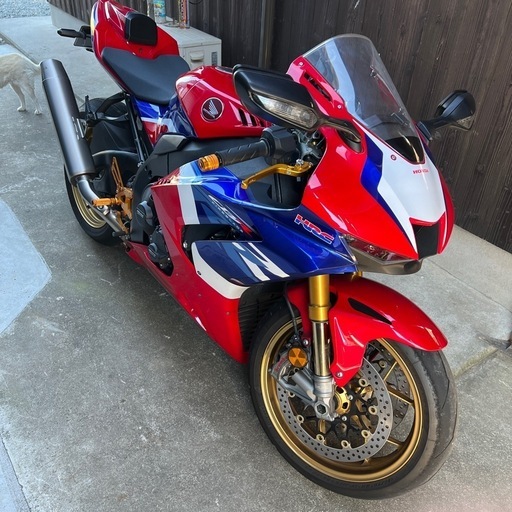 ホンダ　CBR1000RRR SP