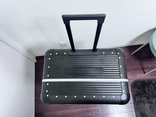 FPM Milano Bank Spinner84 Suitcase CAVIAR BLACK 【公式通販】