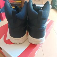 新品未使用ナイキコートビジョンミドルカット26.5cmの画像