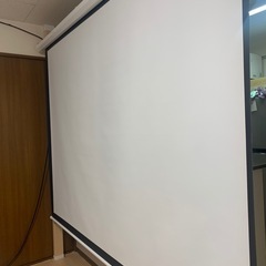 電動プロジェクタースクリーン　100インチ　4:3