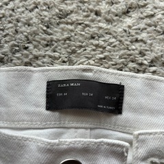 ☆中古美品☆ZARA ホワイトデニム　サイズUS34の画像