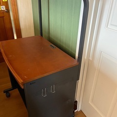 パソコン台　オフィス用品　机　デスク　などの画像