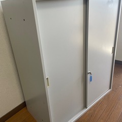 コクヨスチール棚引戸⑤
