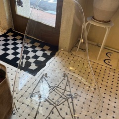 クリアチェアの画像