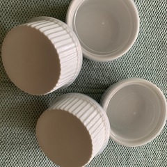蓋付き容器の画像