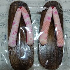 ★取りに来て頂ける方　★新品　レディース　下駄　花柄　フリーサイズ　　
