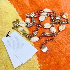 【貝殻ベルト】タグ付！夏にぴったり【新品未使用】