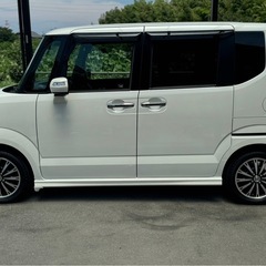 MCCS付きローン取り扱い〇！N-BOX　カスタムGLパッケージ両側パワスラフリップダウンモニター付きの画像