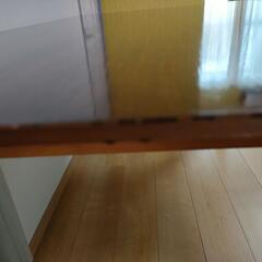 ダイニングテーブル　傷など多々ありの画像