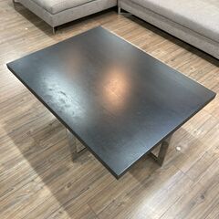 お値下げしました！Molteni ﾛｰﾃｰﾌﾞﾙ のご紹介です