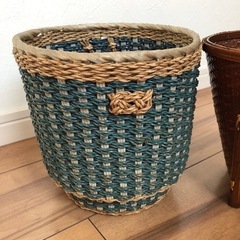 カゴ　籠　2個セットの画像