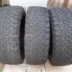 17年製 ホワイトレター BFGoodrich All-TerrainT/A KO2 LT265/65R17 3本 室内保管 BF グッドリッチ 夏タイヤ中古
の画像