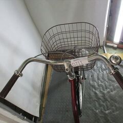 D711　★限定特価★ 中古自転車 【　26インチ　軽快車　赤　LEDオートライト 】の画像