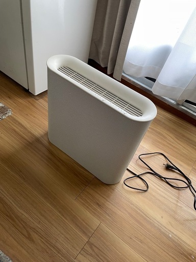 自宅引き取り限定 2-3ヶ月のみ使用　プラスマイナスゼロ　空気清浄機 ホワイト 適用畳数 15畳 PM2.5対応　XQH-X020-W