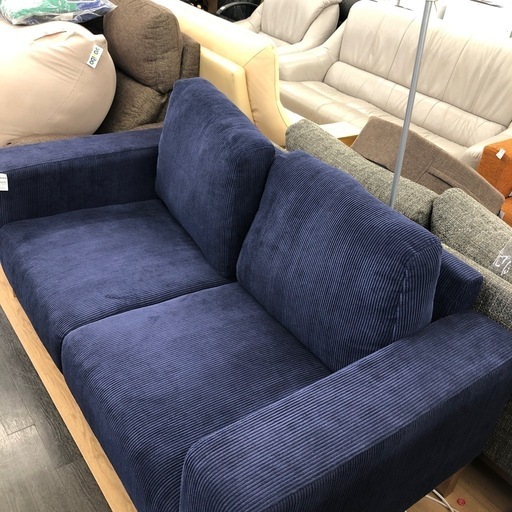 MODERN 2人掛けソファー