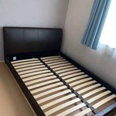 ニトリ　ダブルベッドフレーム　バッソ　黒色