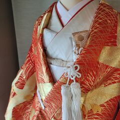 花嫁衣装の着つけ　学んでみませんか