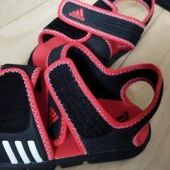 adidas サンダル15〜16センチの画像