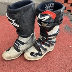 オフロードブーツTECH7の画像