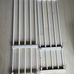 突っ張り棒　2個
