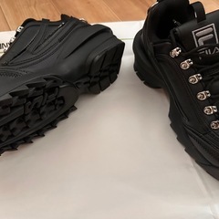 スニーカー　FILAの画像