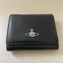 ヴィヴィアン三つ折り財布