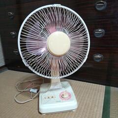レトロ　小さくてカワイイ扇風機