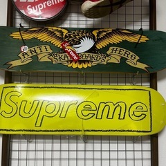 supreme  スケートボード　デッキ　1枚の値段です