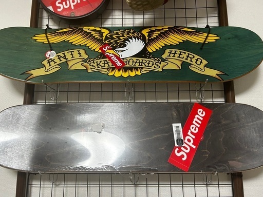 supreme  スケートボード　デッキ　1枚の値段です