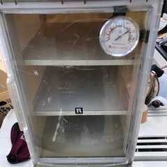 近ければお届け可　防湿庫