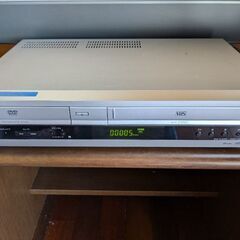 SONY　DVDプレイヤー一体型VHSビデオデッキ