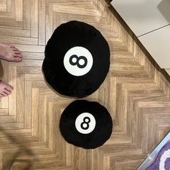 8ボール　クッション
