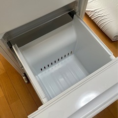 2ドア冷蔵庫の画像