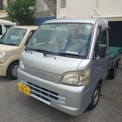 那覇市久米格安レンタカー　ウィークリー/マンスリー − 沖縄県