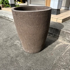 【取引中】　植木鉢　特大　(傘立てとして使っていました)