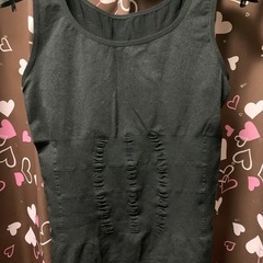 【お引取先決定】🉐未使用✨ダイエット🌻加圧タンクトップ🌻エクササイズ