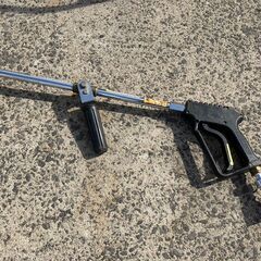 鶴見製作所　エンジン式高圧洗浄機の画像