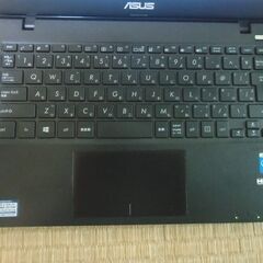 美品/11.6型 ASUS X200M/ノートパソコンの画像