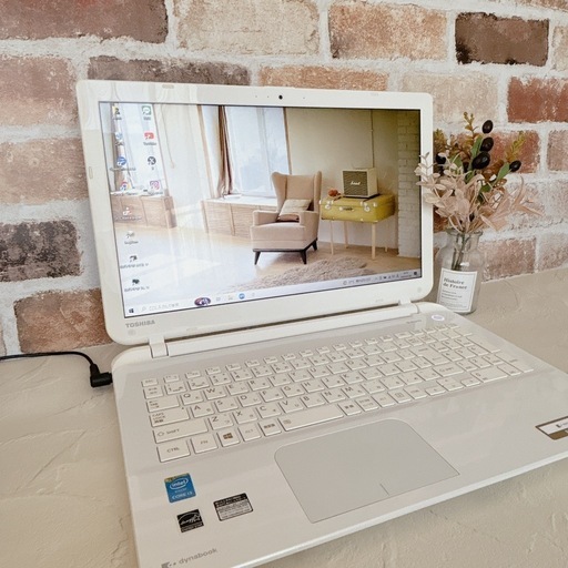 最終お値下げ！【設定済み】美品✨カメラ付き✨SSD256GB✨メモリ8GB