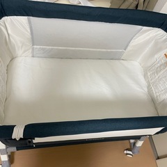 ベビーベッドの画像