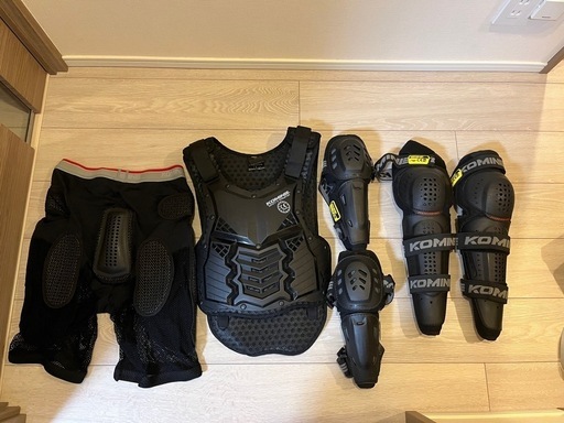コミネ　バイクプロテクター一式