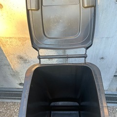 ドイツSULO(スロ)社製　120Lゴミ箱の画像