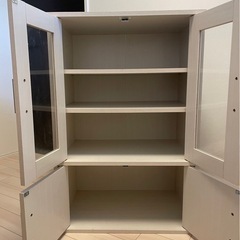 収納棚の画像