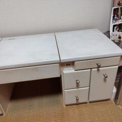 ミニドレッサーの画像