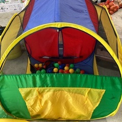 子供　おもちゃ　
ボールプール