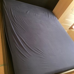IKEAベッドマットレス ダブルの画像