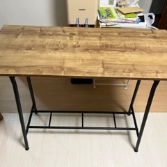 ハイデスク、ハイチェアの画像