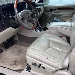 2004年　キャデラック　エスカレード　ESV  希少
の画像