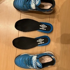 【値下げ】子供用運動靴　サッカーシューズ　16cmの画像